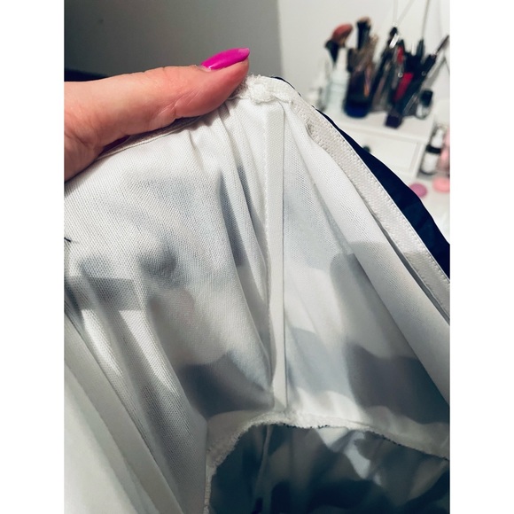 Lulu's Dreamboat Come True Ivory & Navy Striped Strapless Maxi Dress Size Large - Picture 7 of 8